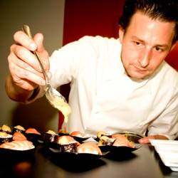 2006: Xavier start Fruy Finest Food Catering.